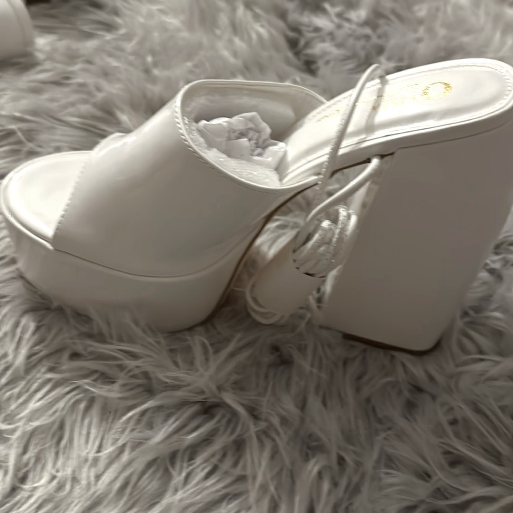 To big for my wide Feet.